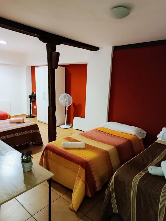 Corrala De San Anton. Sencillo Apartamento En Pleno Centro Гранада Екстер'єр фото